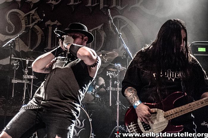 2012_12_21_Orcus_Patera_Black_Messiah_Adorned_Brood_Rind_Ruesselsheim_0897_web.jpg